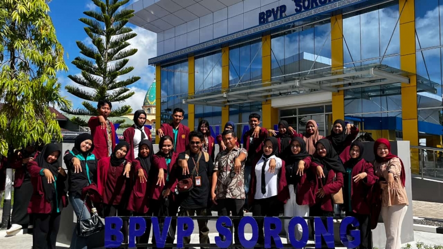 FILD TRIP PROGRAM STUDI MANAJEMEN KE BALAI PELATIHAN VOKASI DAN PRODUKTIFITAS (BPVP) SORONG